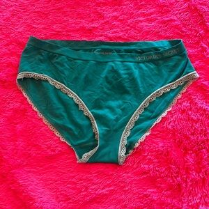 Vintage Victoria’s Secret y2k super soft hiphuggers